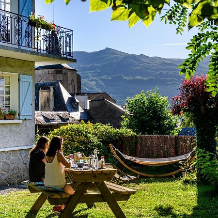 Pyrenees Cycling Lodge Saint-Savin (Hautes-Pyrenees) Exterior photo