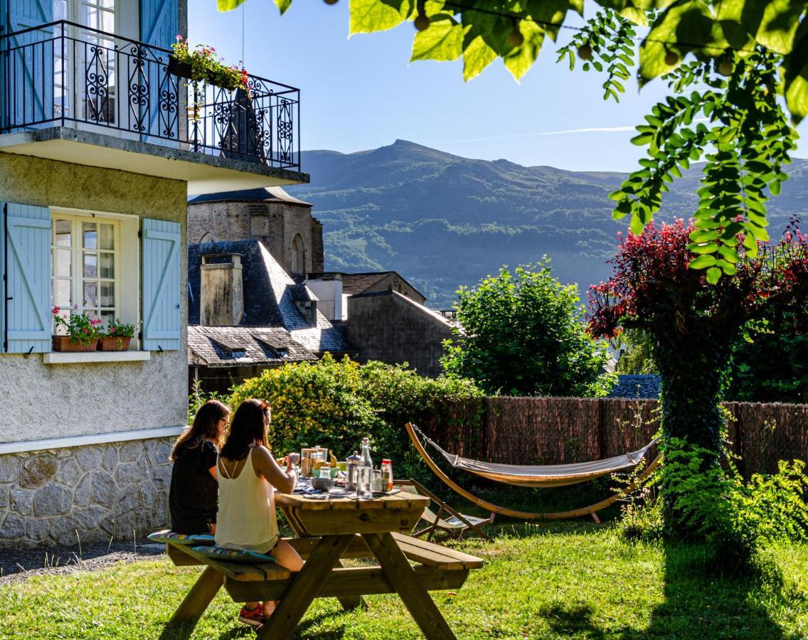Pyrenees Cycling Lodge Saint-Savin (Hautes-Pyrenees) Exterior photo